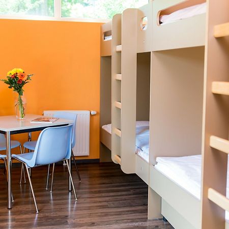 Hostel Huetteldorf Відень Екстер'єр фото