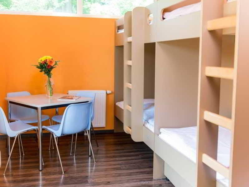 Hostel Huetteldorf Відень Екстер'єр фото