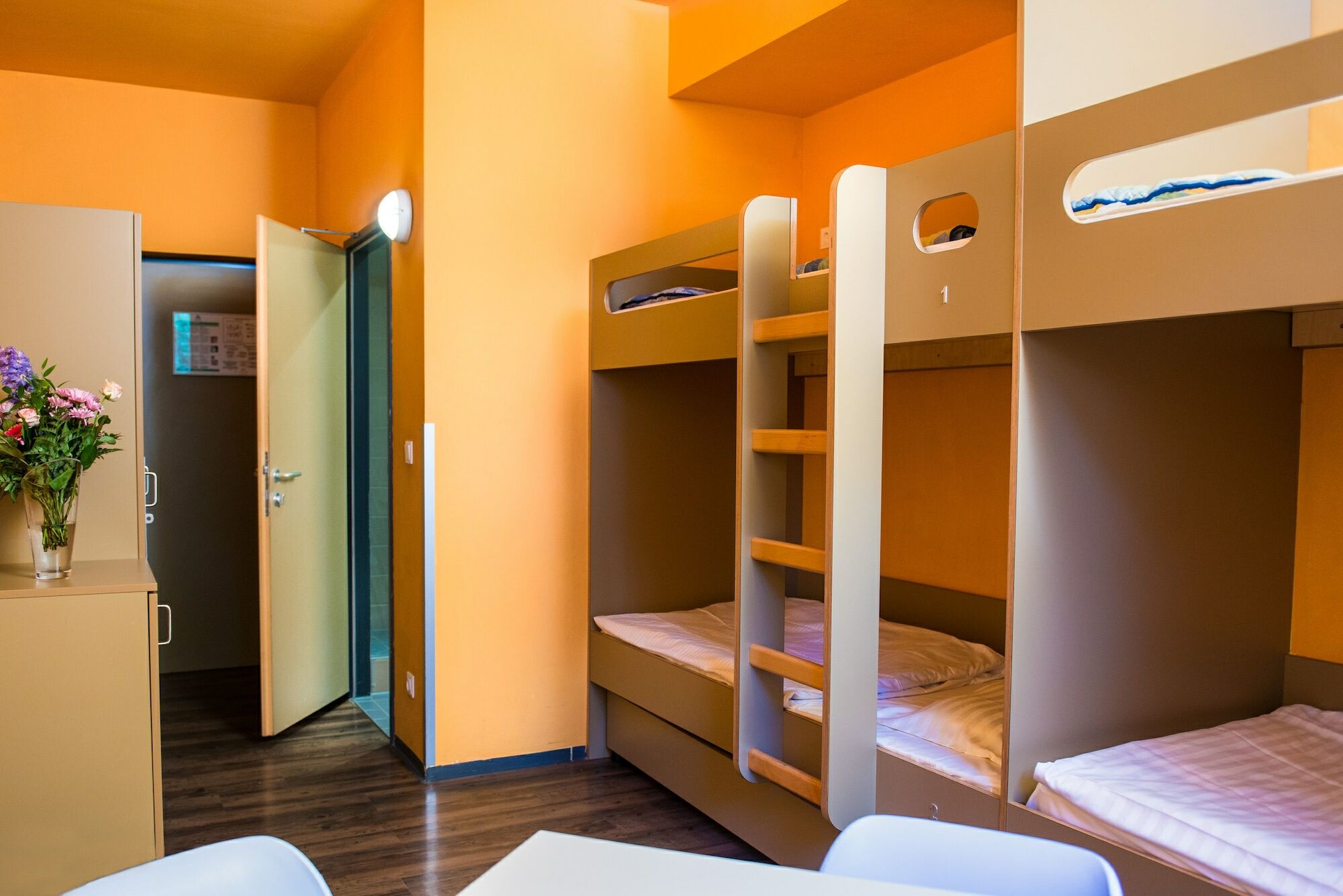 Hostel Huetteldorf Відень Екстер'єр фото